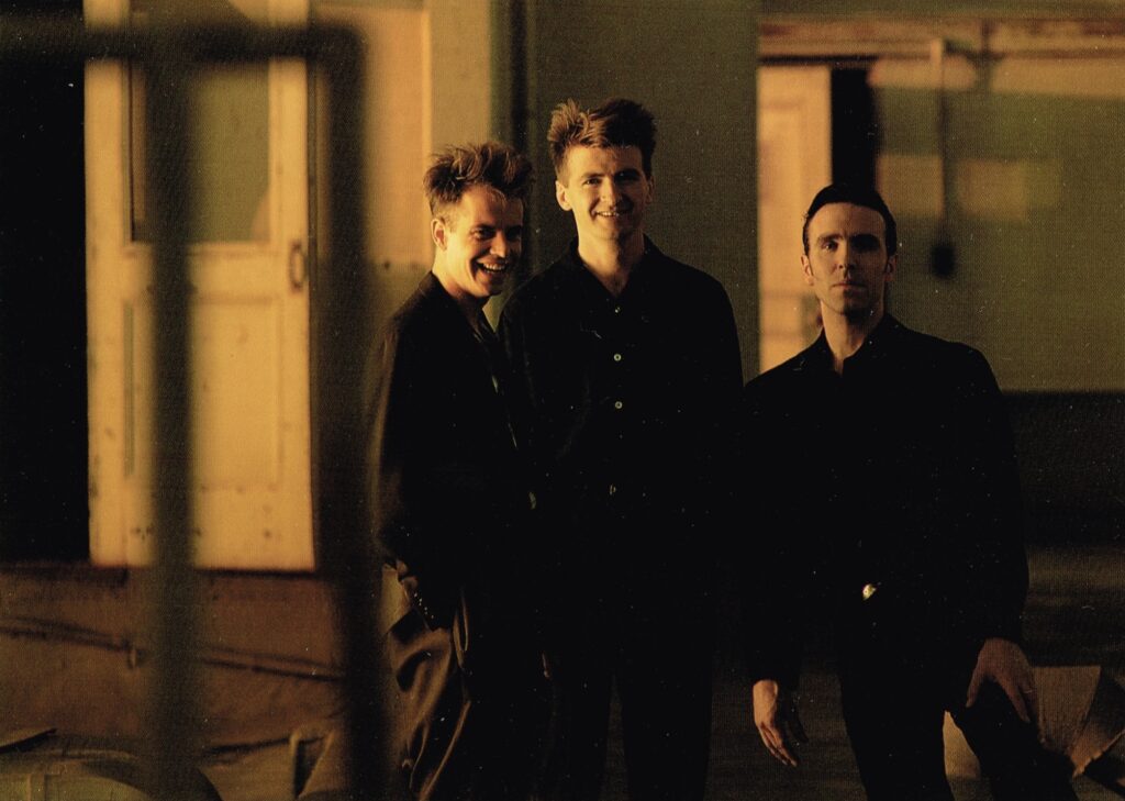 Temple Pf Low Men (USA Promo Postcard)